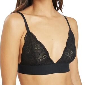LIVELY black lace wirefree bralette bra size 1 fits 32-34 D/DD/DDD NWT